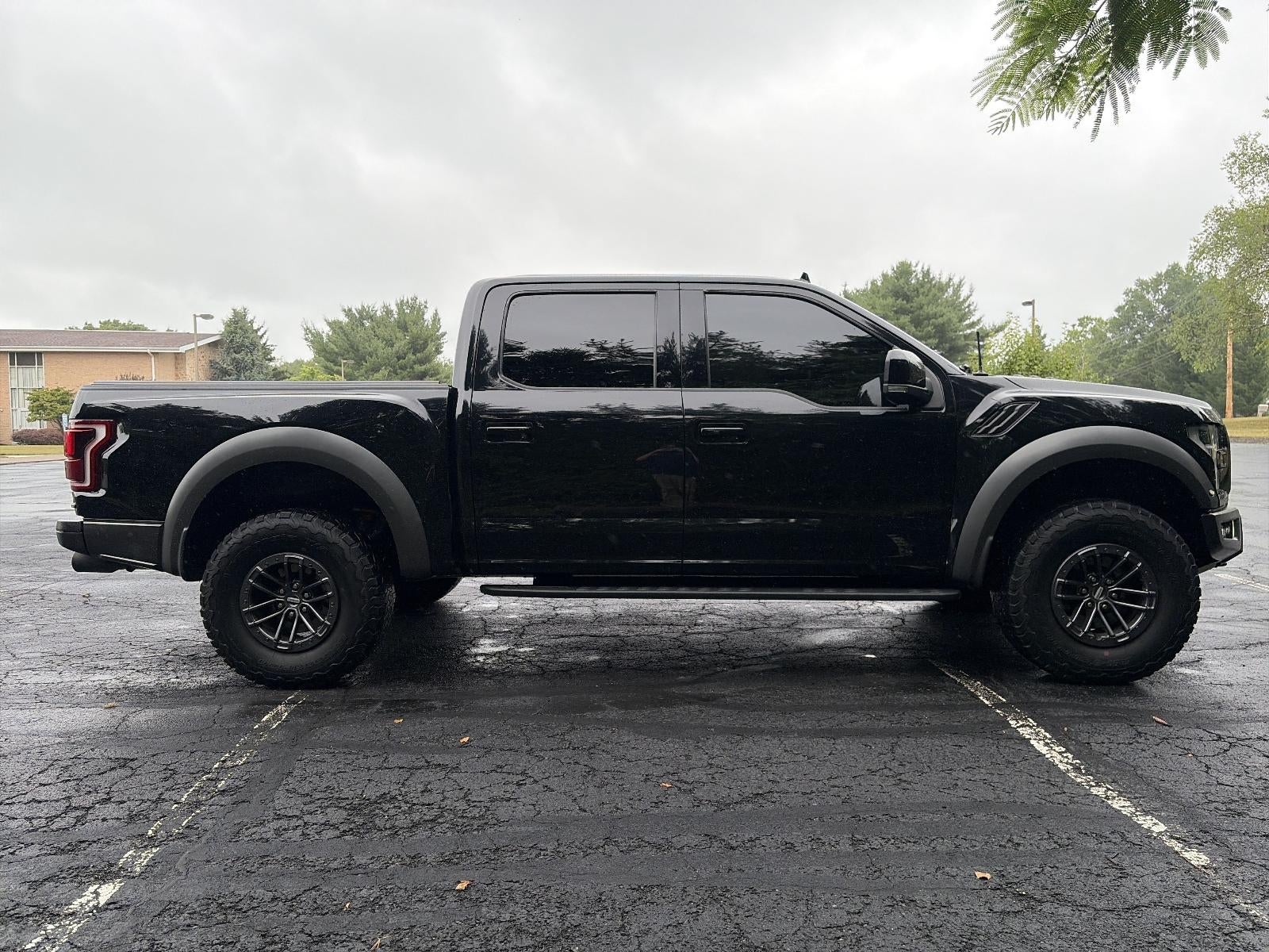 2020 Ford F-150 — interior view