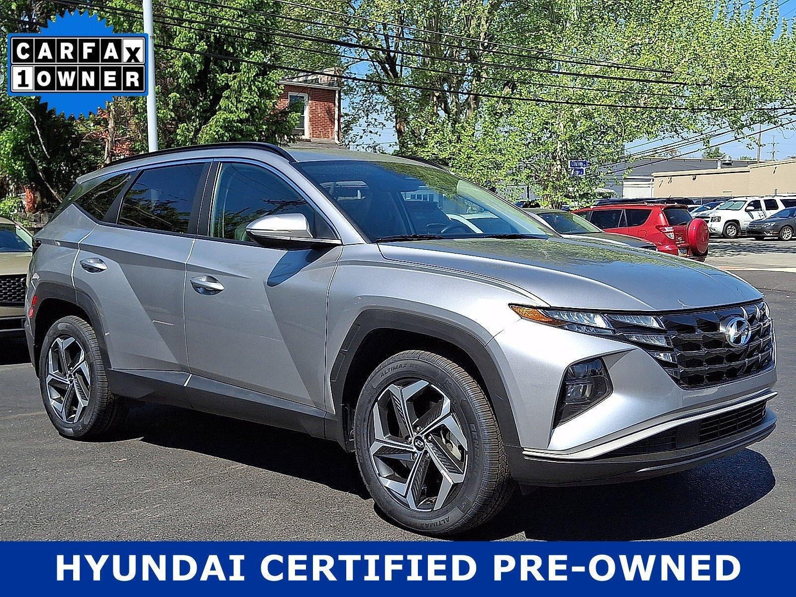 2023 Hyundai TUCSON SEL in Shimmering Silver — front three-quarter view
