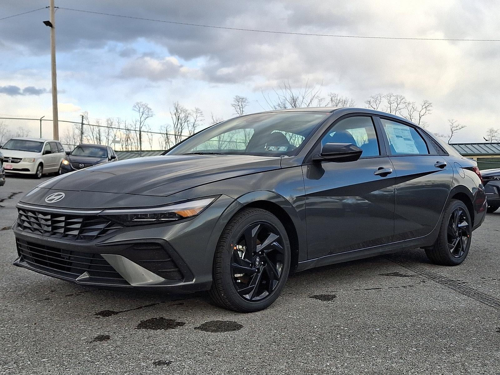 2026 Hyundai ELANTRA SEL Sport in Amazon Gray — front three-quarter view